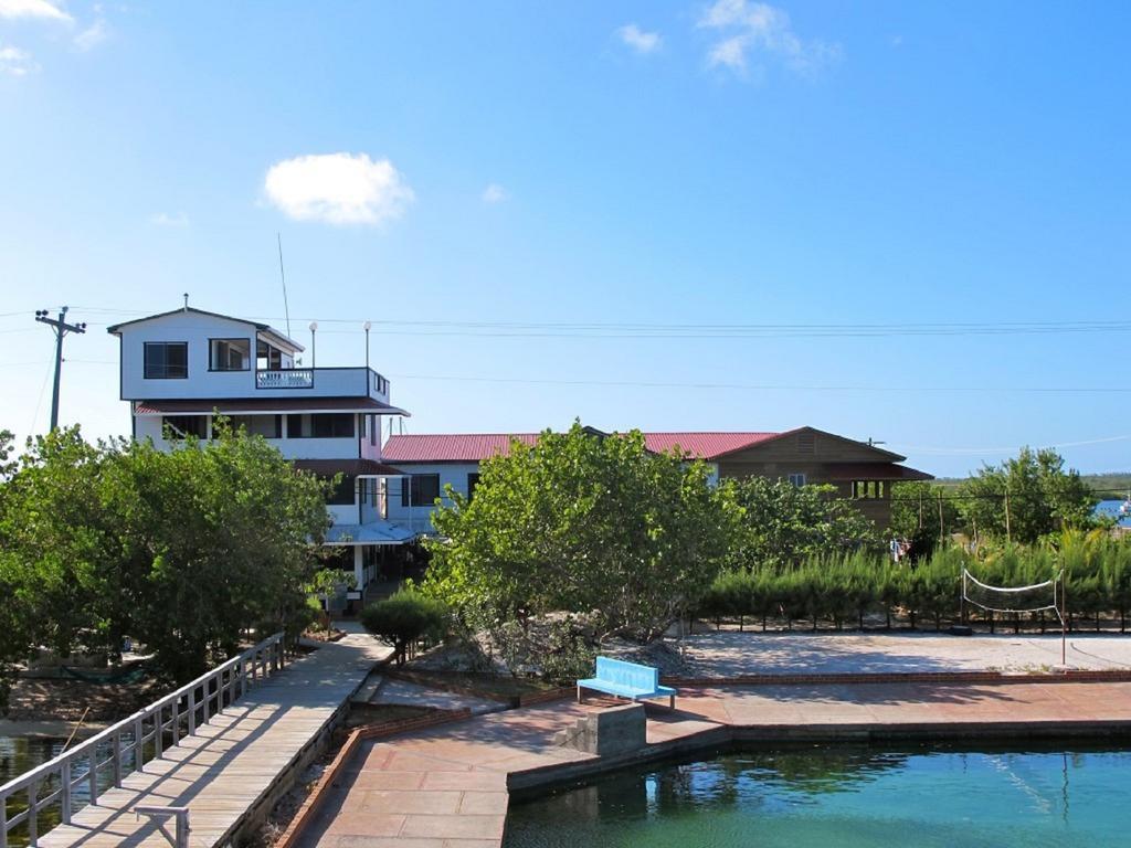 Coral View Beach Resort Utila Eksteriør bilde